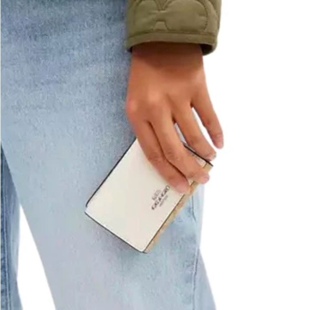 Coach Micro Mini Wallet Signature Cream and tan with Coin zipper